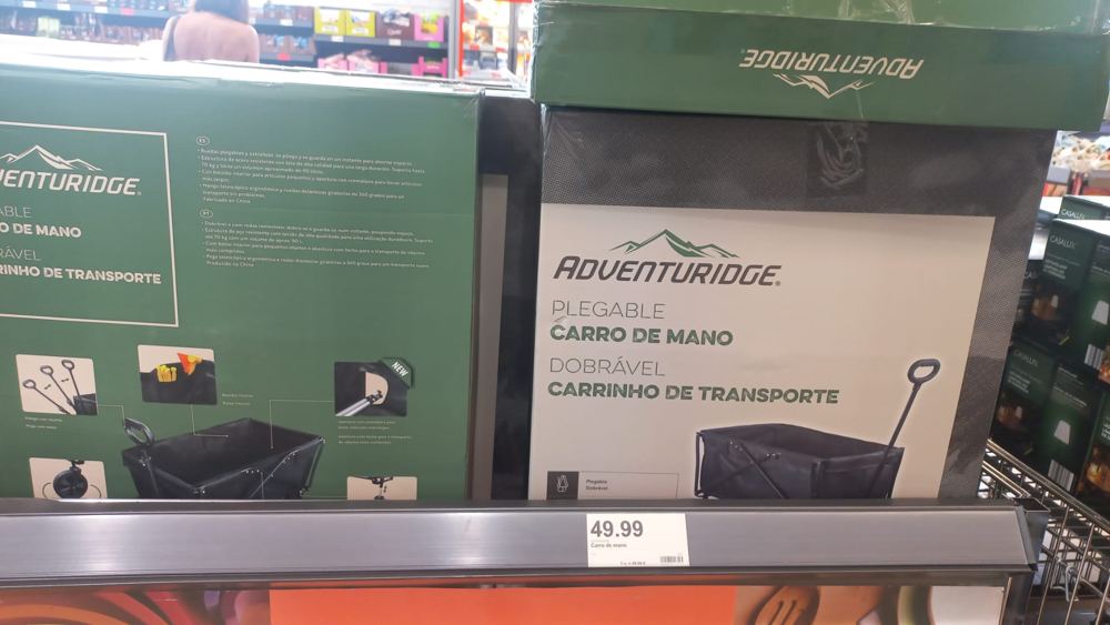 Adventuridge folding beach wagon